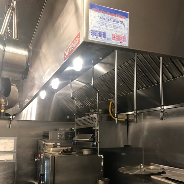 https://restauranthoodexhaustcleaning.com/wp-content/uploads/2019/01/Kitchen-Hood-Vent-Cleaning.jpg
